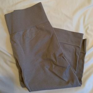 Lululemon Cropped Leggings